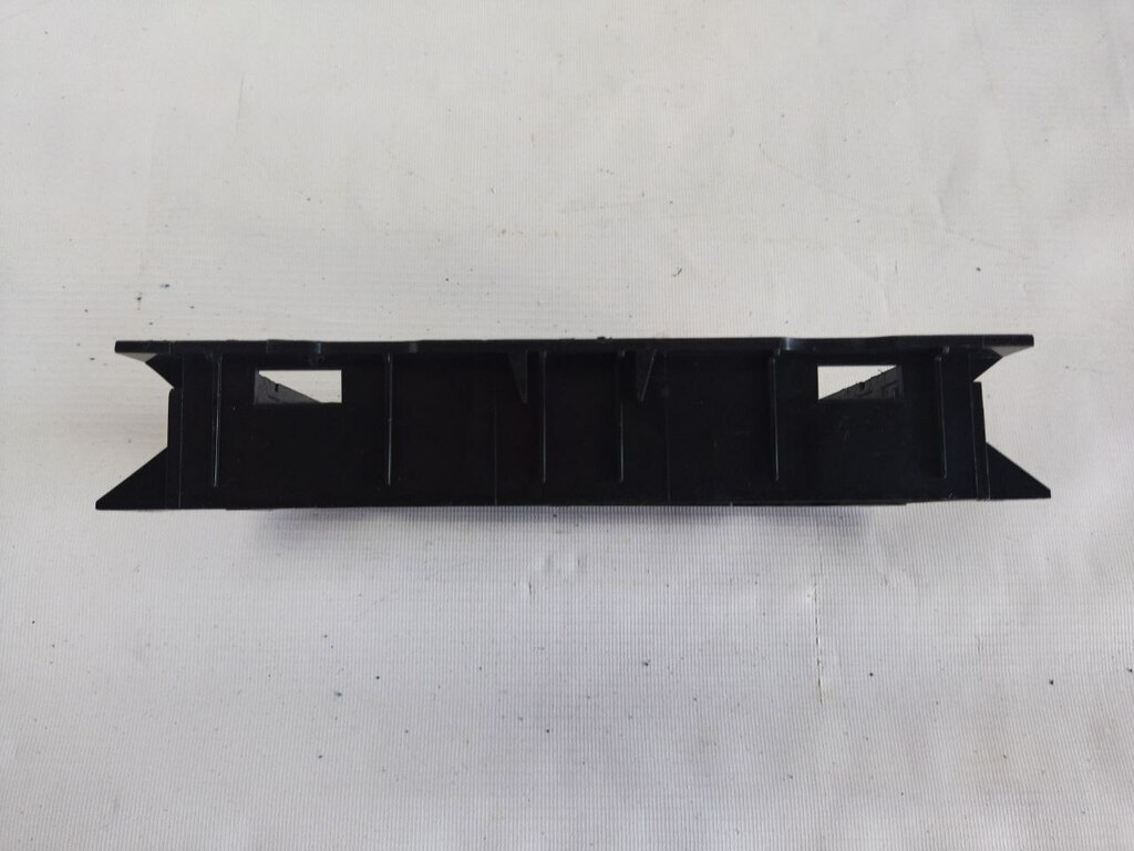 рамка панели приборов б/у - 2